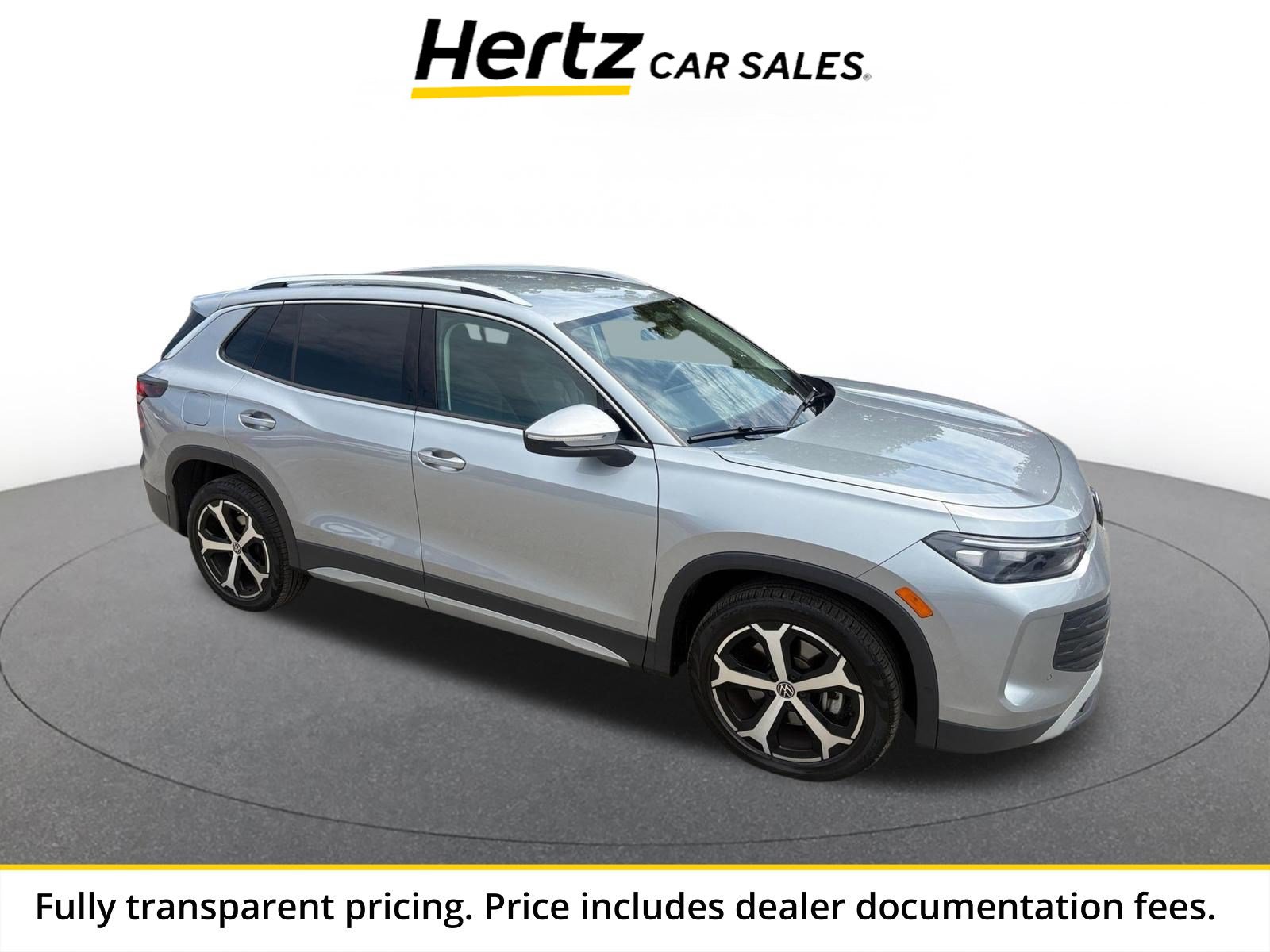 Used 2026 Volkswagen Tiguan SE AWD/4WD image 1
