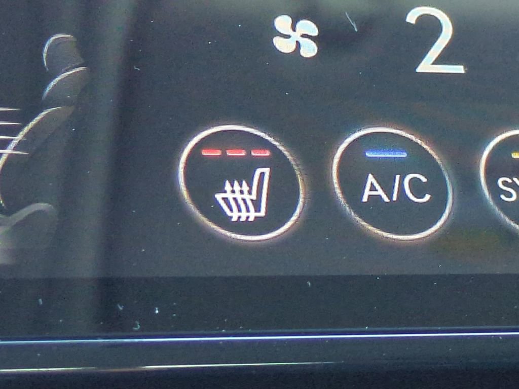New 2026 Genesis G70 2.5T RWD image 15