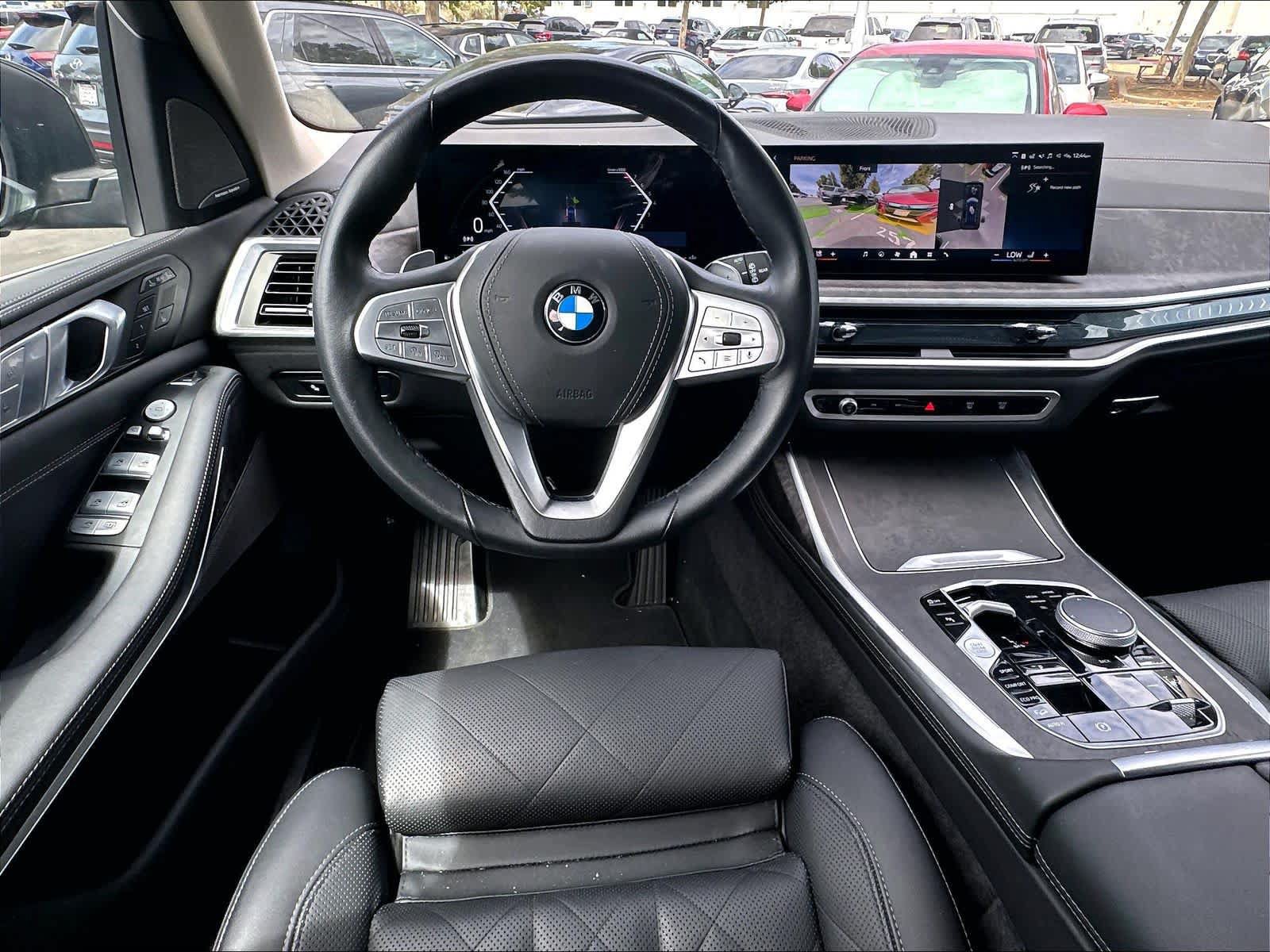 Used 2026 BMW X7 xDrive40i w/ Premium Package AWD/4WD image 11