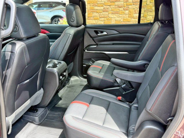 Certified 2025 Chevrolet Traverse RS w/ LPO, Floor Liner Package FWD image 18