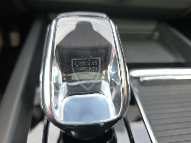 New 2026 Volvo XC60 B5 Ultra w/ Climate Package image 34