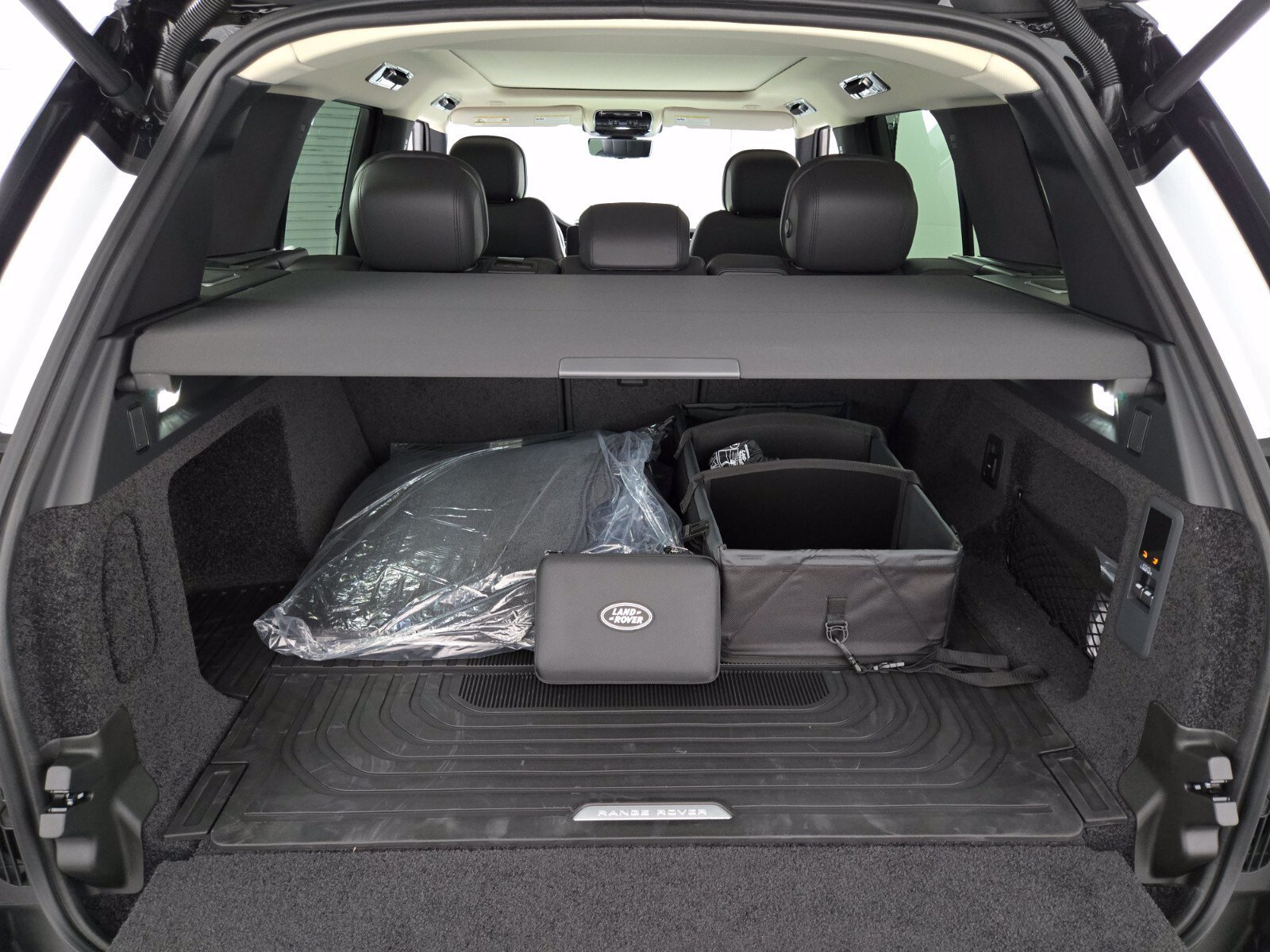New 2027 Land Rover Range Rover SE AWD/4WD image 15