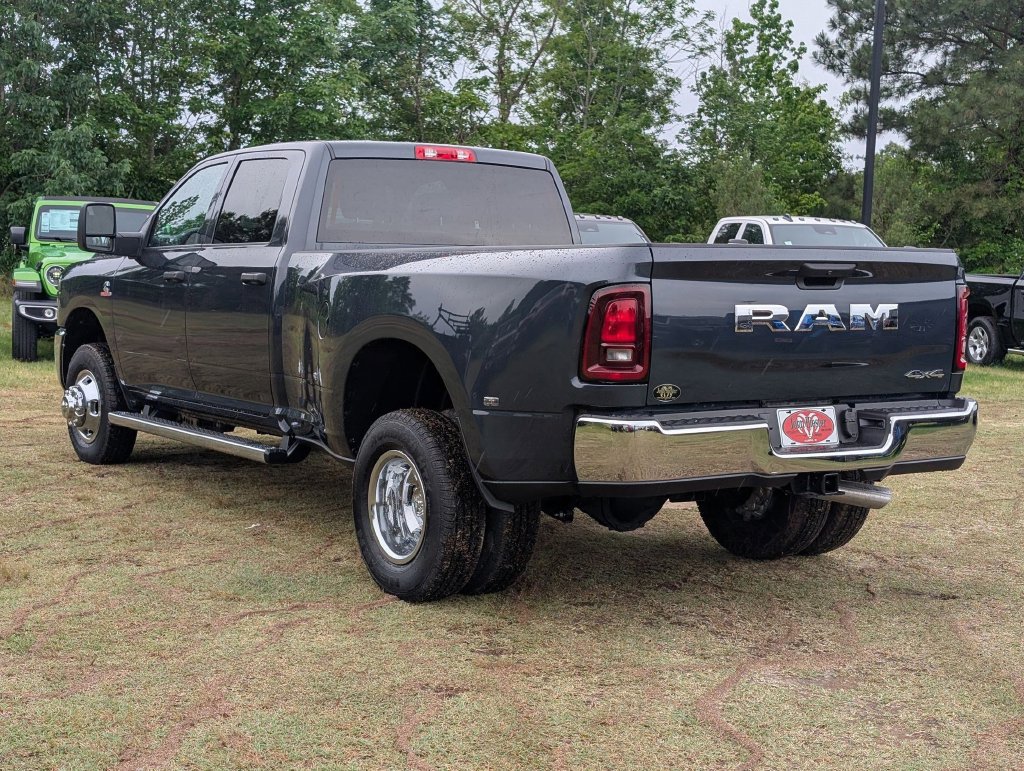 New 2026 RAM 3500 Tradesman w/ Chrome Appearance Group A AWD/4WD image 5