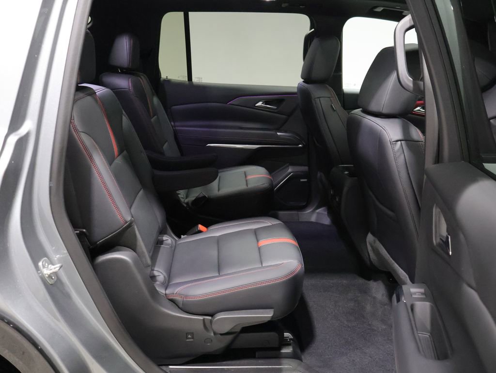 Used 2024 Chevrolet Traverse RS w/ LPO, Floor Liner Package image 24