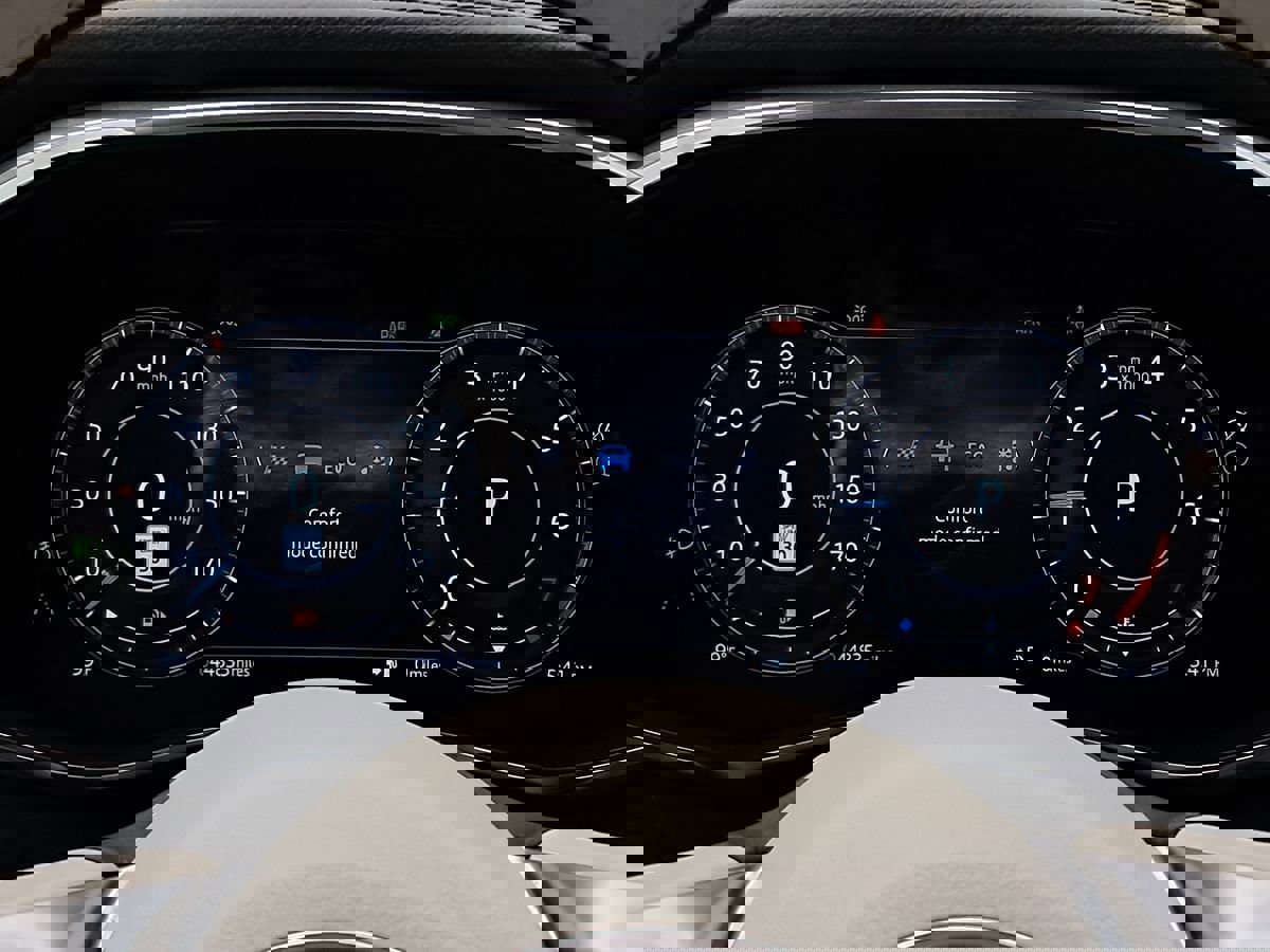 Used 2021 Jaguar F-PACE S image 15