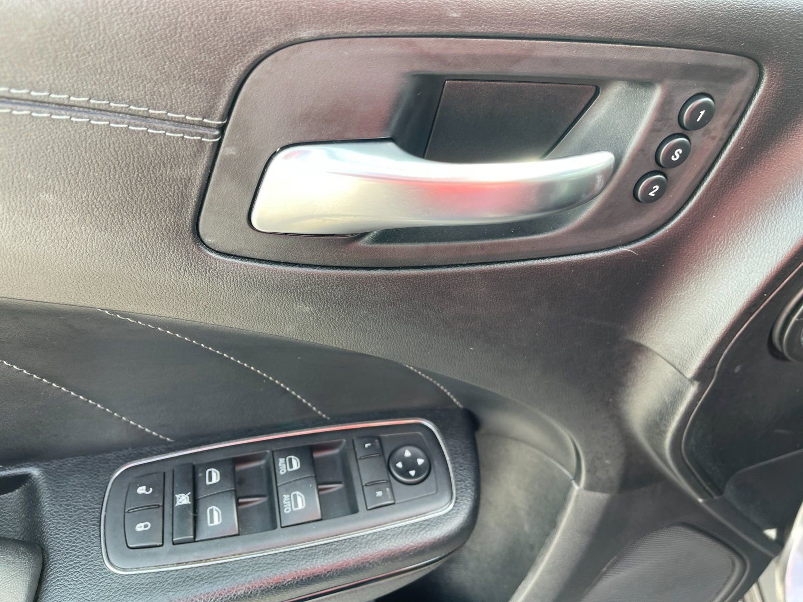 Used 2020 Dodge Charger SXT w/ Plus Group image 13