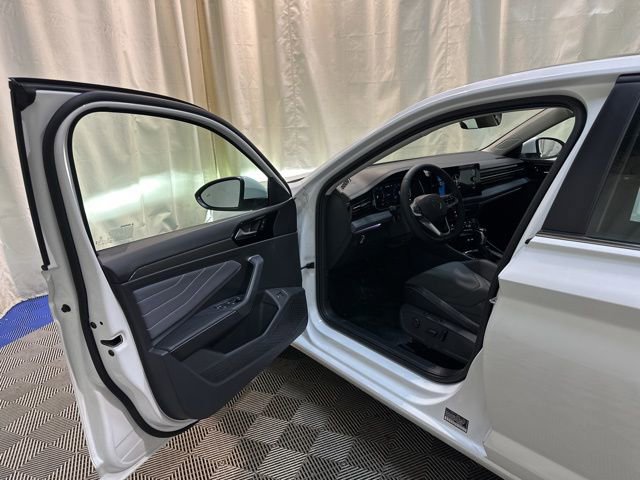 New 2026 Volkswagen Jetta SEL image 11