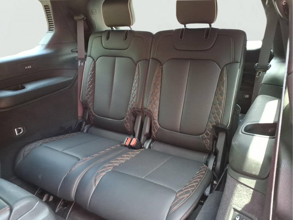 Used 2023 Jeep Grand Cherokee L Summit AWD/4WD image 22