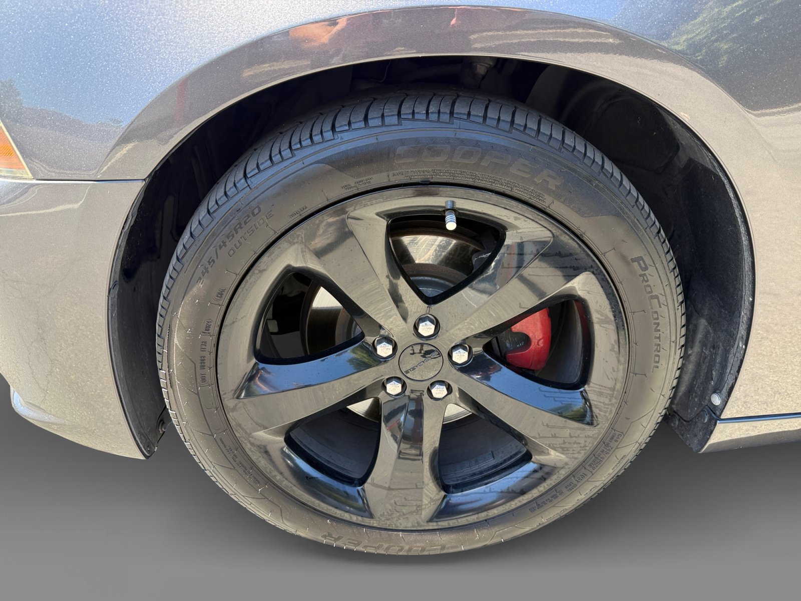 Used 2014 Dodge Charger R/T w/ Blacktop Package RWD image 9
