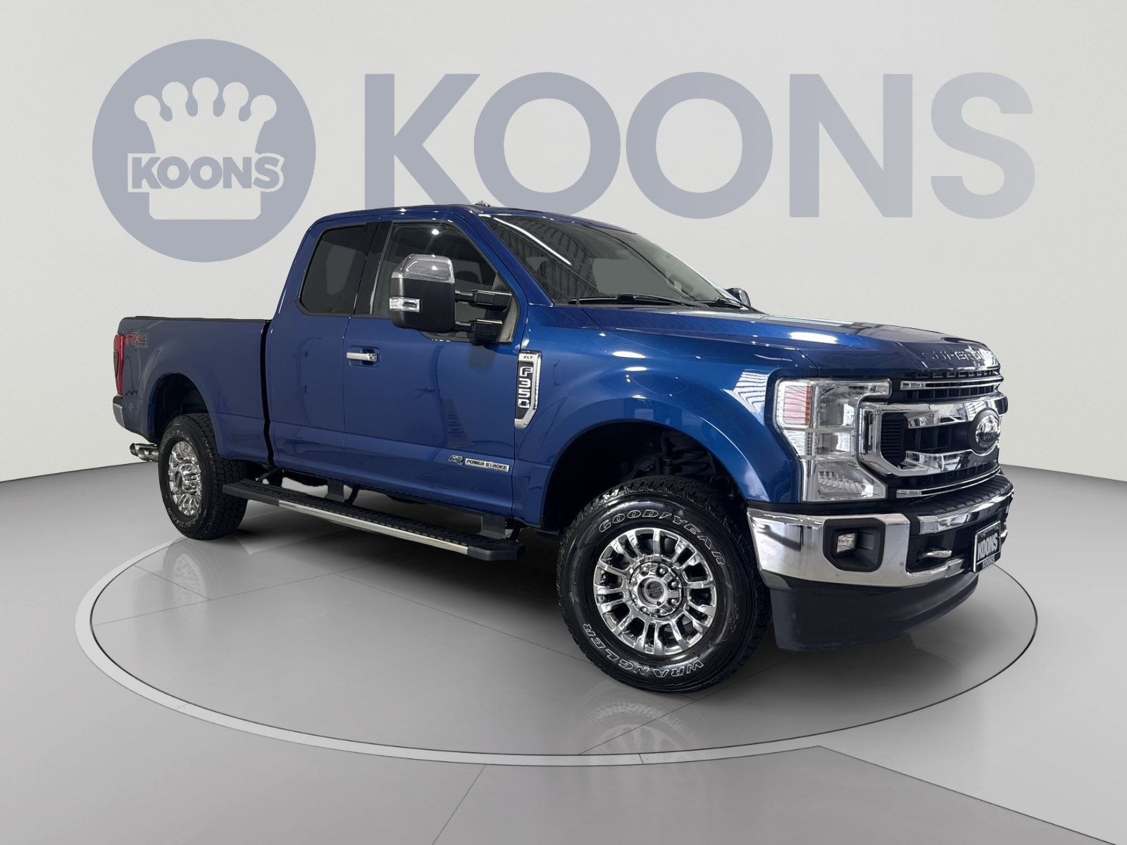 Used 2022 Ford F350 XLT w/ XLT Premium Package AWD/4WD image 2