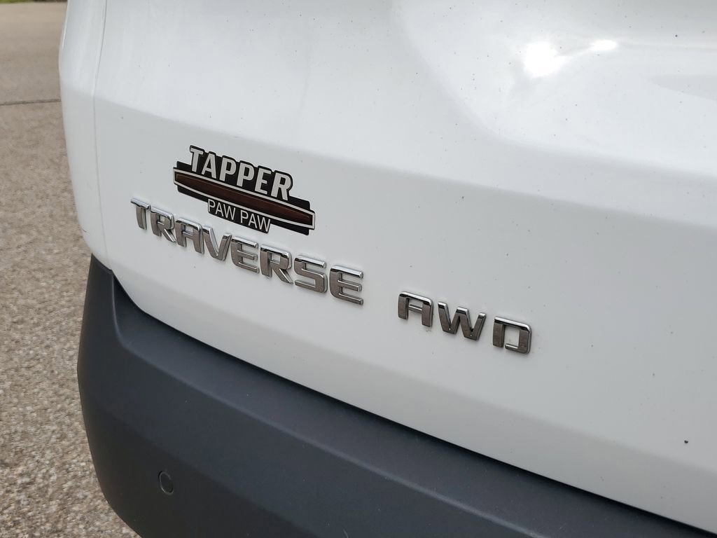 Used 2022 Chevrolet Traverse LT w/ LPO, 'HIT The Road' Package image 6