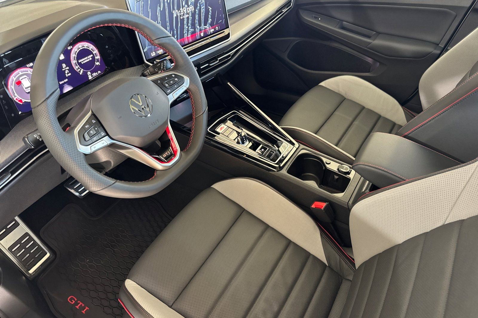 New 2026 Volkswagen GTI SE image 10