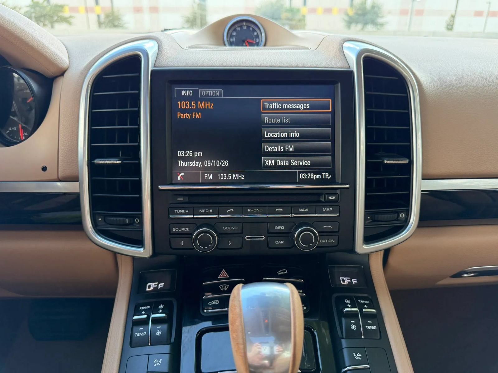 Used 2014 Porsche Cayenne AWD/4WD image 42
