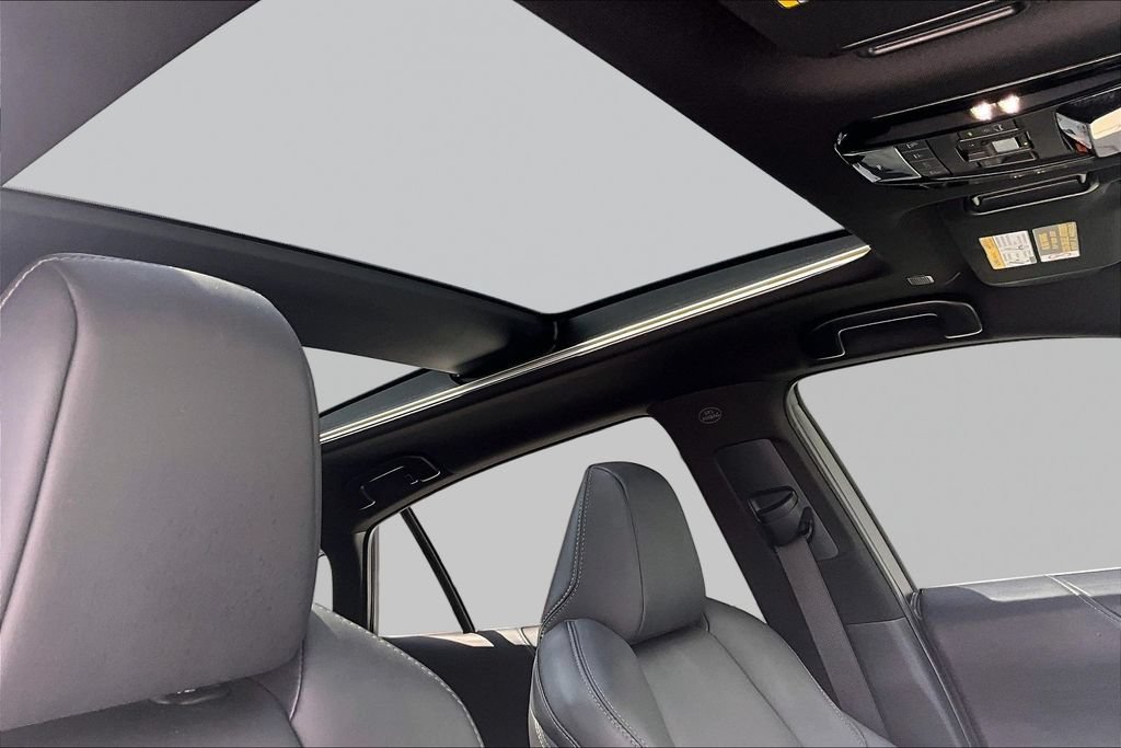 Certified 2023 Toyota Venza Nightshade AWD/4WD image 28