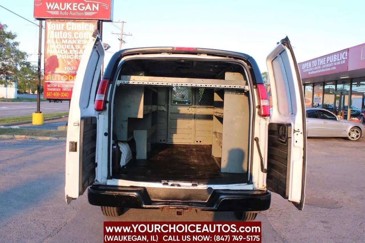 Used 2016 GMC Savana 3500 Extended RWD image 15
