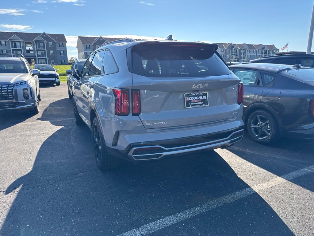 Used 2023 Kia Sorento SX AWD/4WD image 9