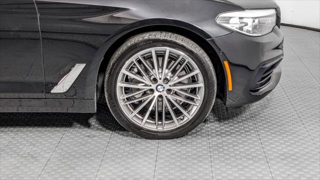 Used 2020 BMW 530i w/ Convenience Package image 36