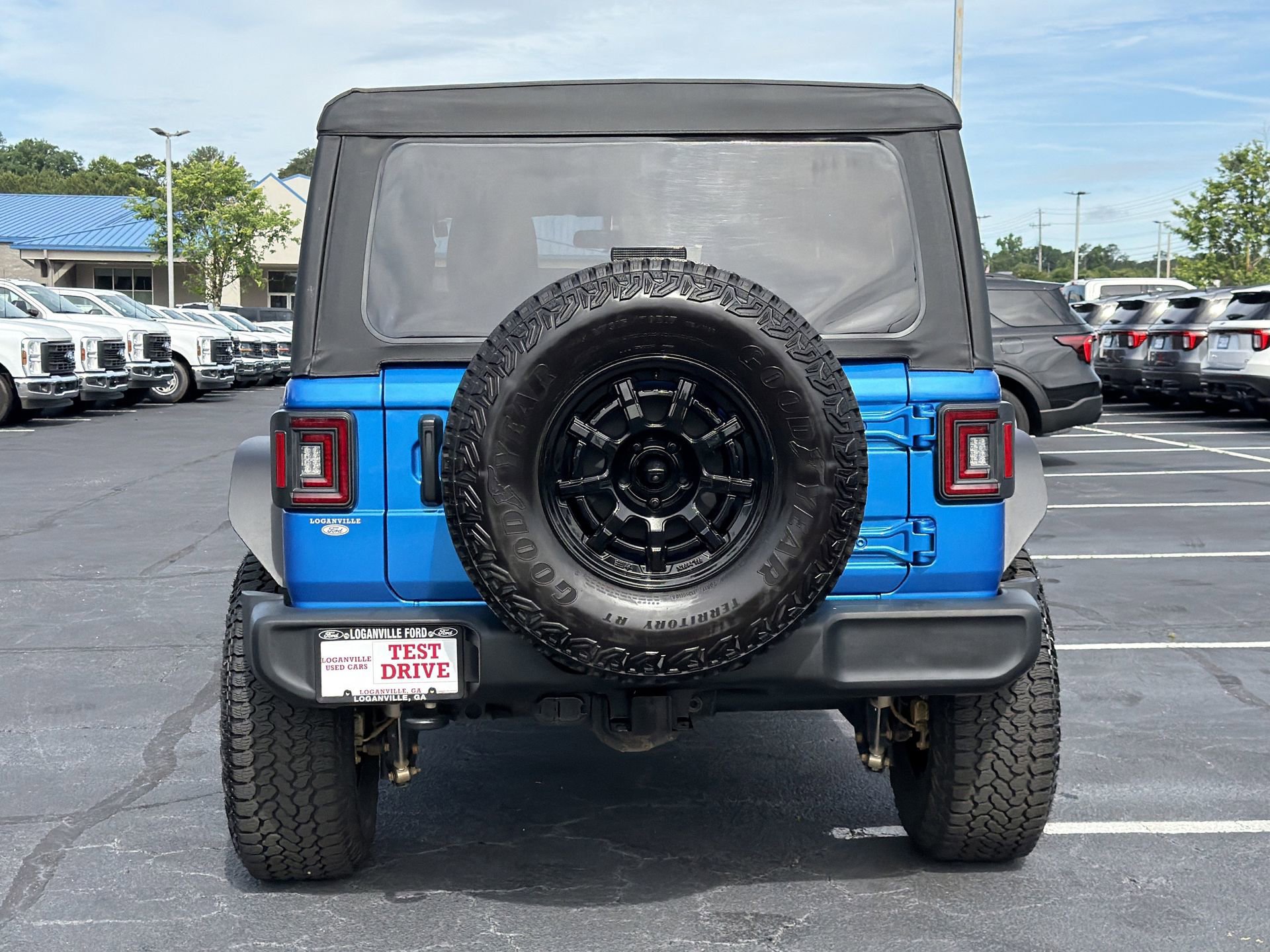 Used 2025 Jeep Wrangler Unlimited Sport AWD/4WD image 25