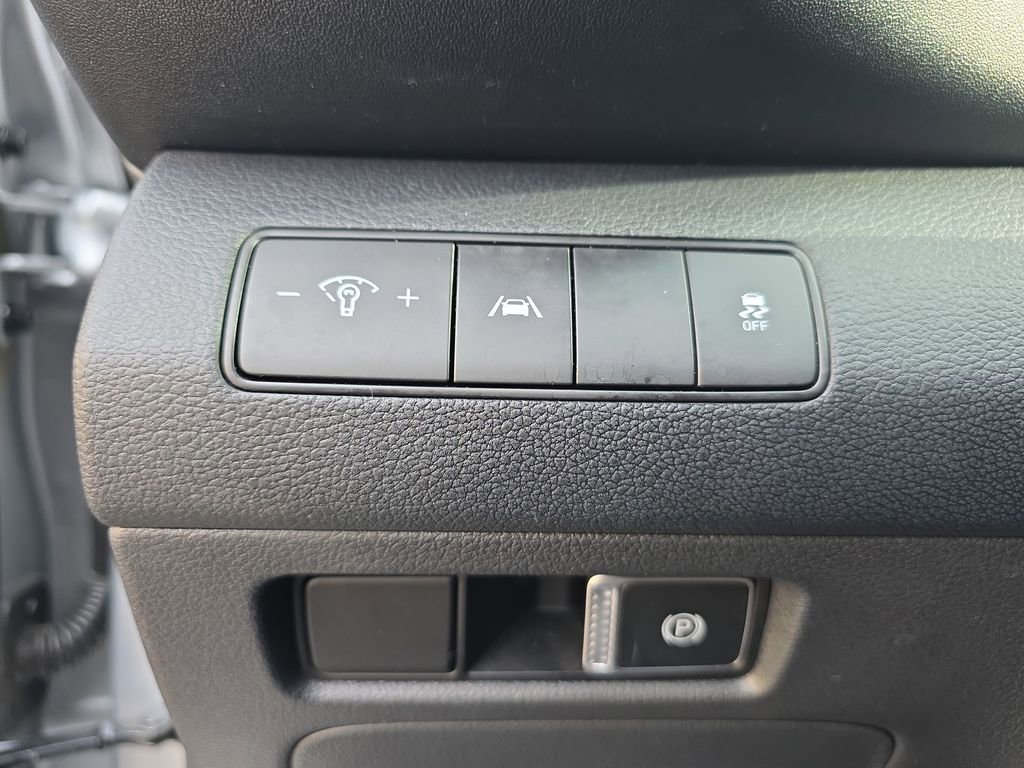 Certified 2022 Hyundai Santa Fe SEL image 31