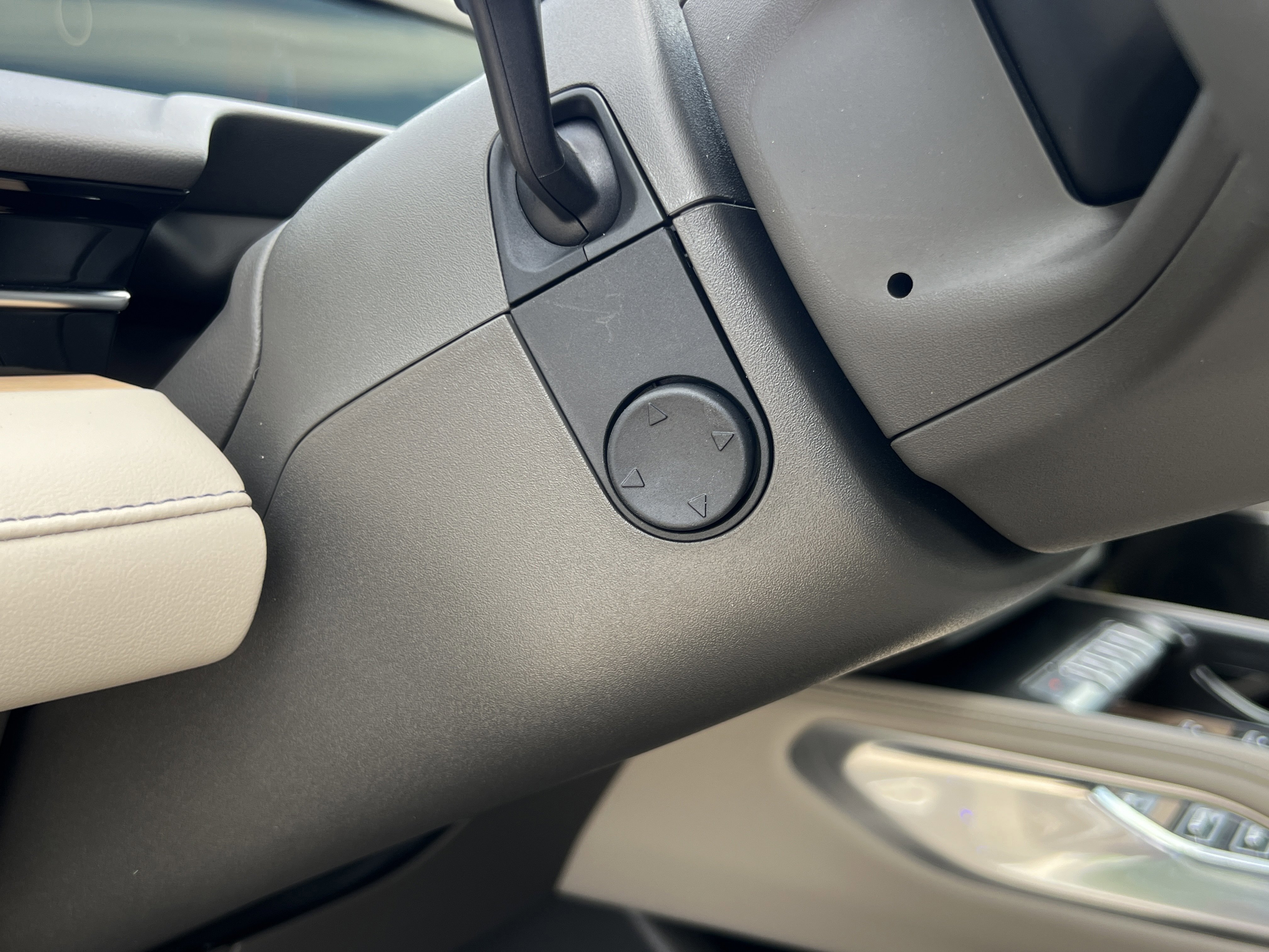 New 2025 Lincoln Nautilus Reserve image 25