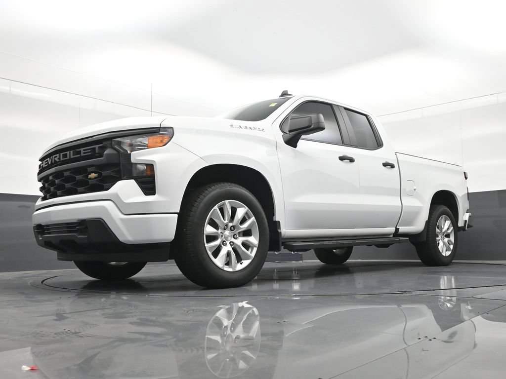 Used 2023 Chevrolet Silverado 1500 Custom RWD image 23