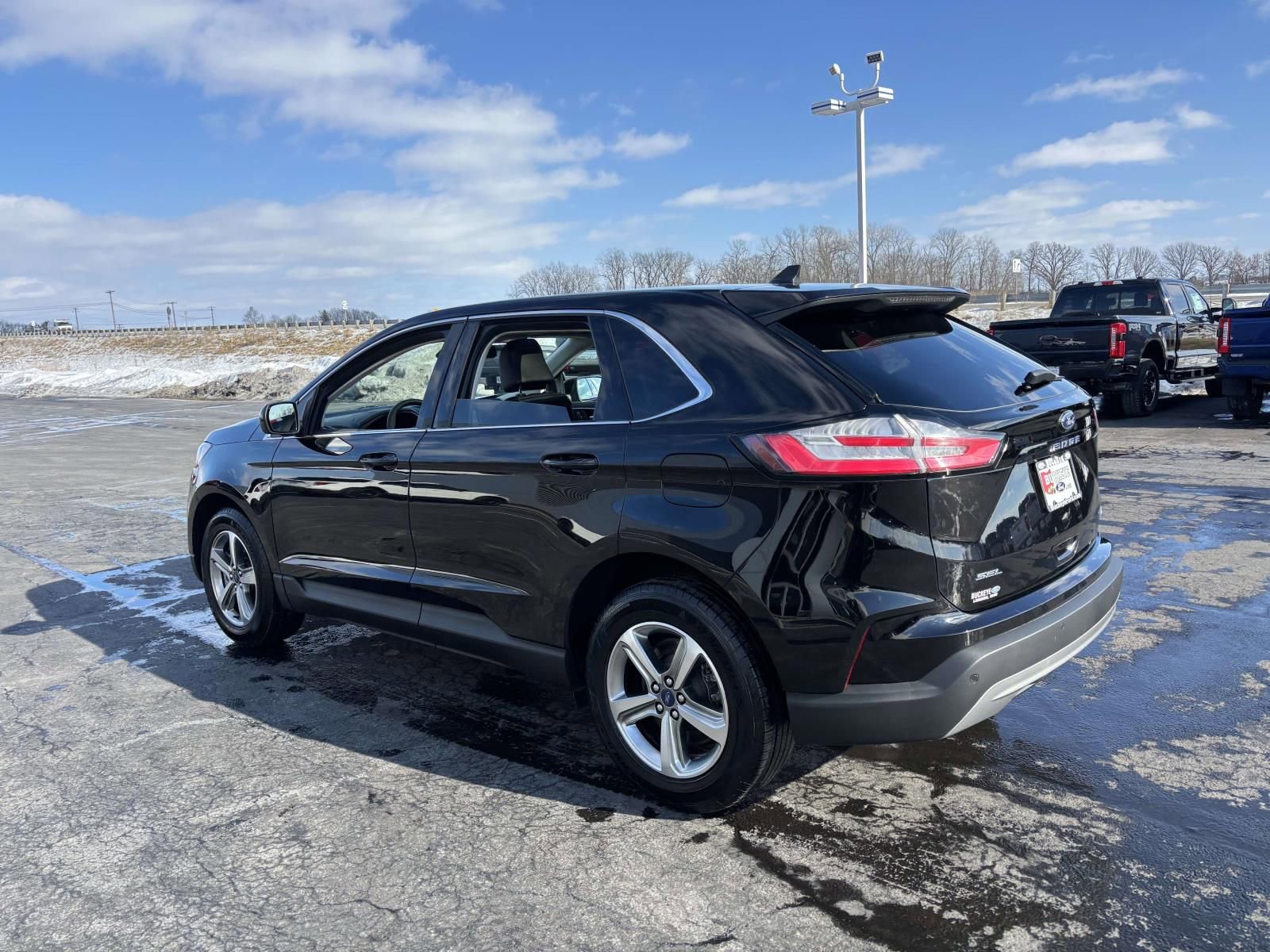 Used 2022 Ford Edge SEL w/ Convenience Package image 7