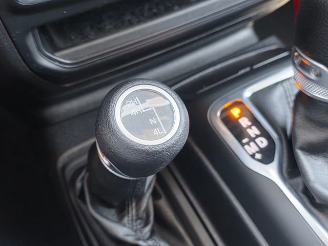 Used 2020 Jeep Gladiator Sport w/ Quick Order Package 24S AWD/4WD image 23