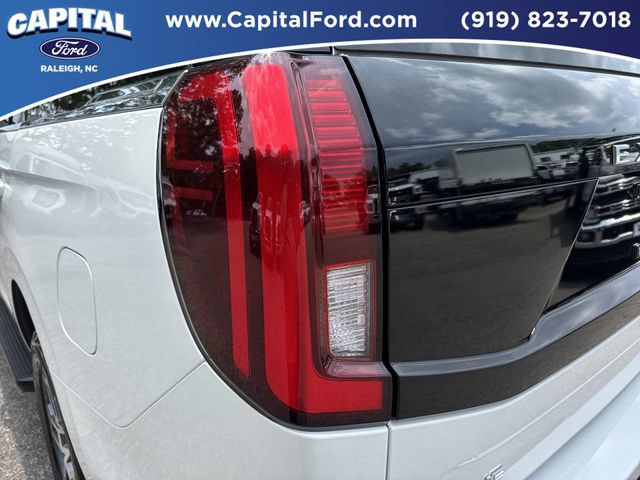Certified 2025 Ford Expedition Active AWD/4WD image 15