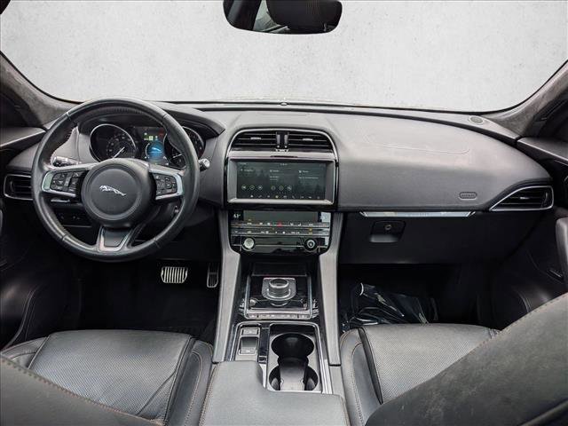 Used 2019 Jaguar F-PACE Prestige AWD/4WD image 20
