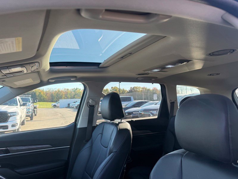 Used 2020 Kia Telluride EX AWD/4WD image 4