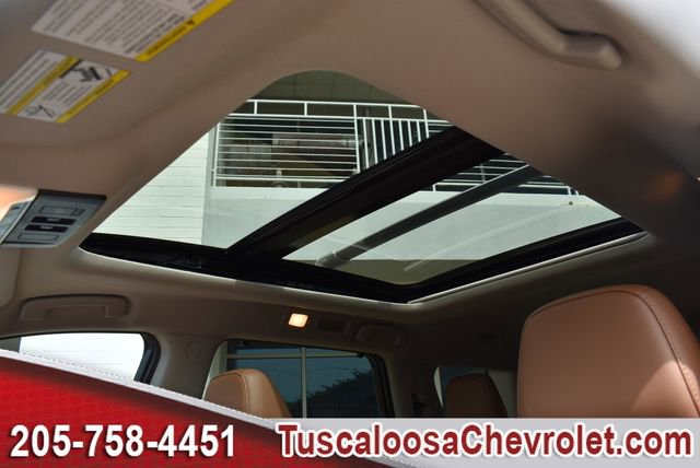 Used 2024 Nissan Pathfinder Platinum FWD image 24