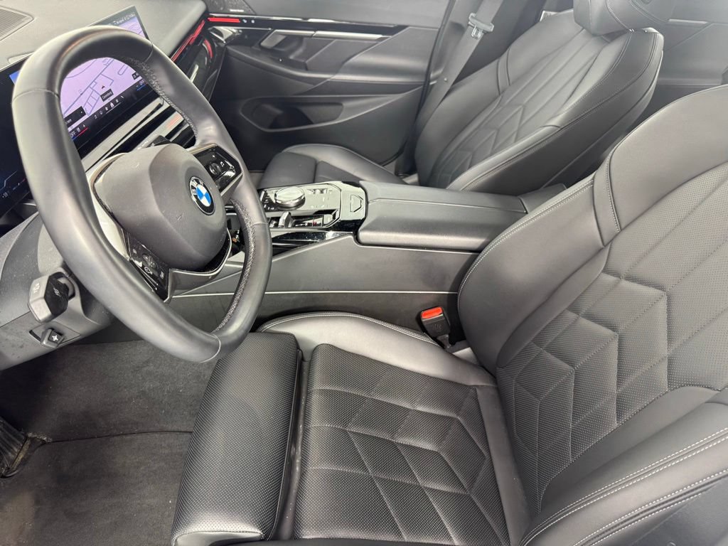 Certified 2024 BMW 530i xDrive w/ Convenience Package AWD/4WD image 14