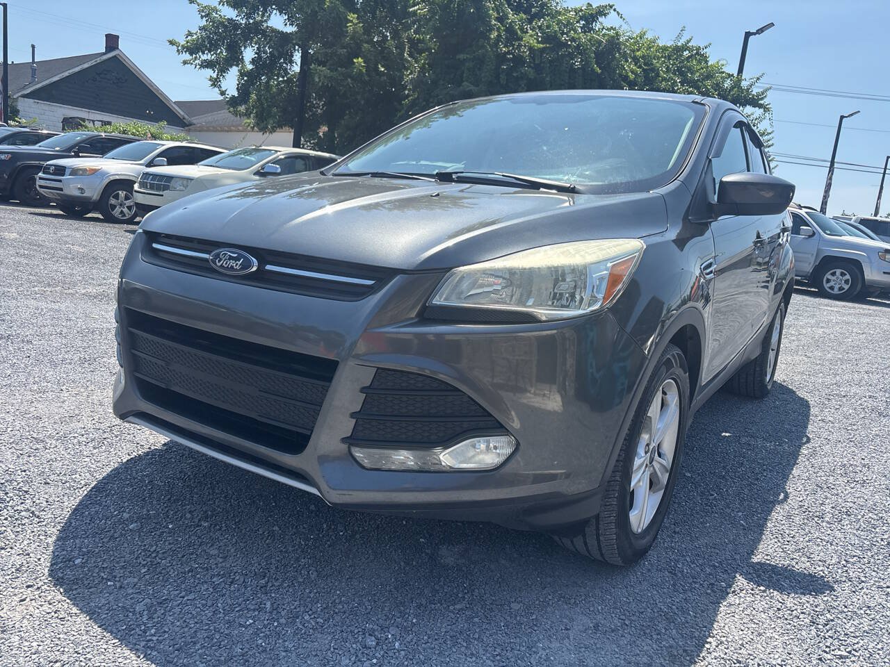 Used 2015 Ford Escape SE FWD image 1