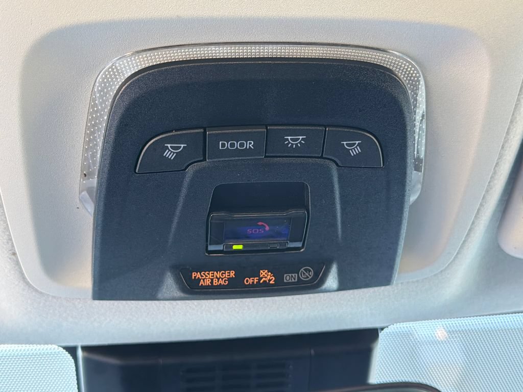 Used 2024 Toyota Corolla LE FWD image 33