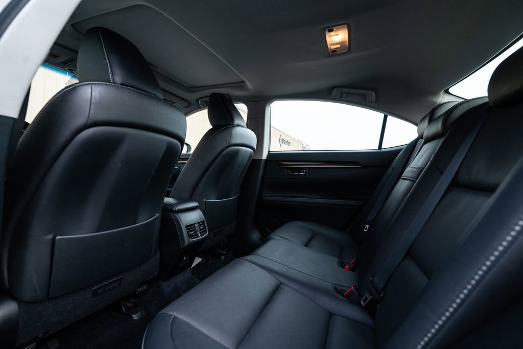 Used 2015 Lexus ES 350 image 37