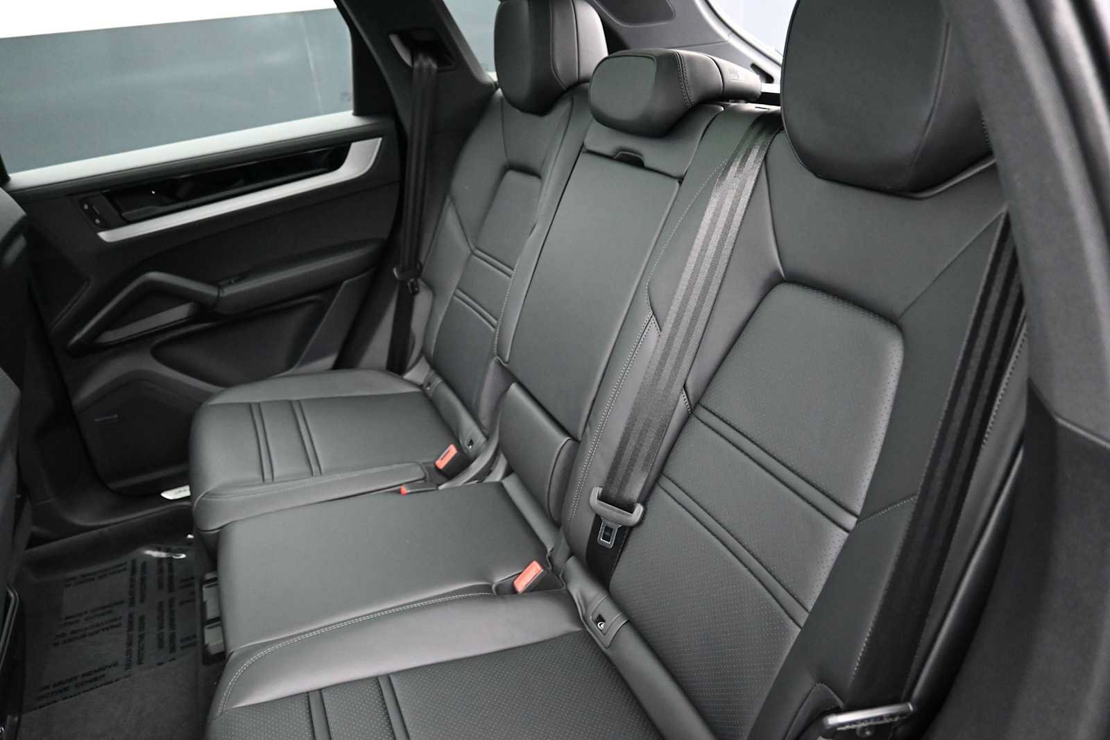 New 2026 Porsche Cayenne S AWD/4WD image 16
