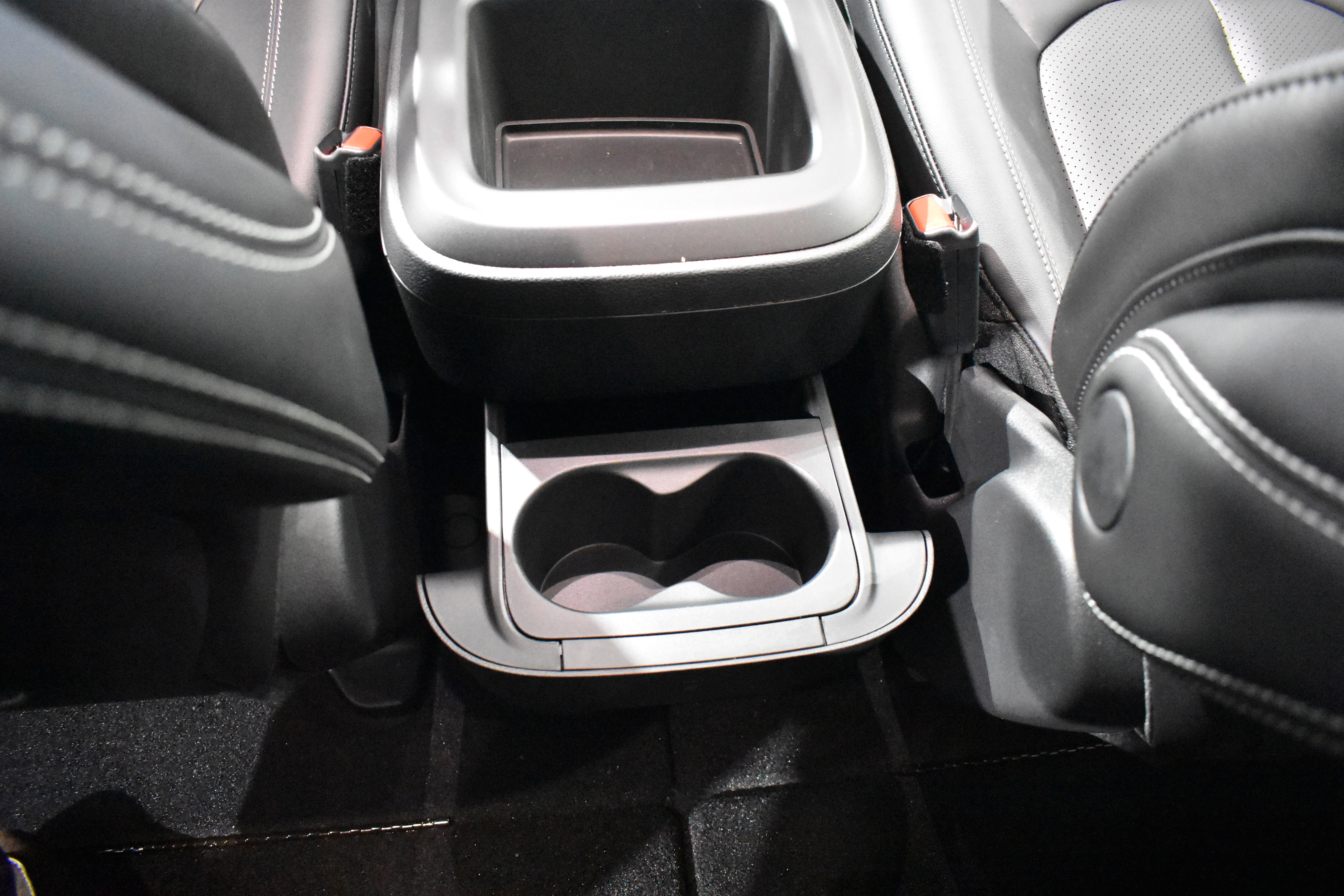 New 2026 Chrysler Pacifica Select FWD image 30