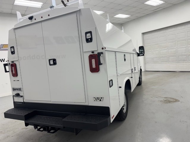 New 2026 Chevrolet Express 3500 w/ Power Convenience Package image 5