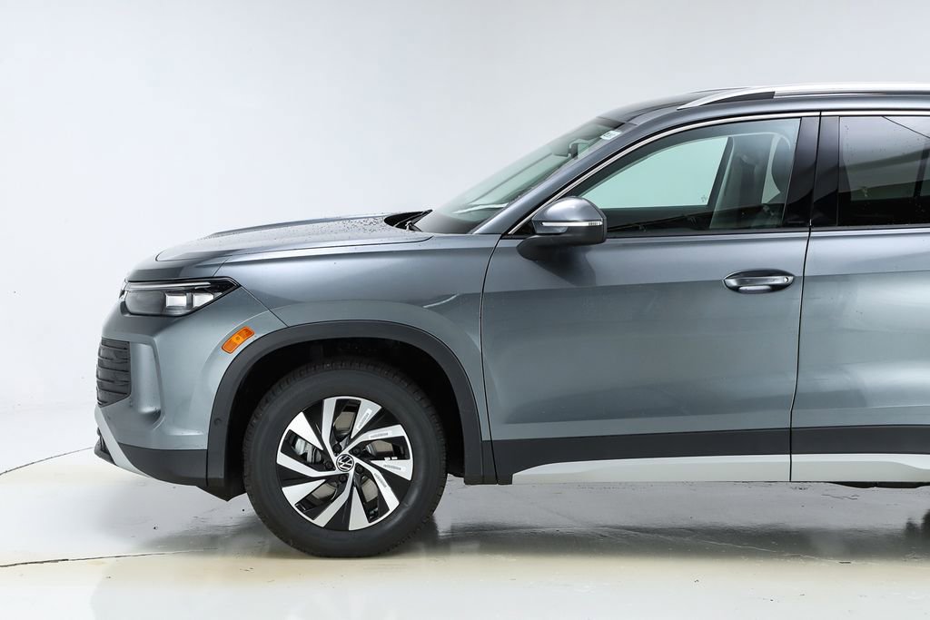 New 2026 Volkswagen Tiguan S image 3