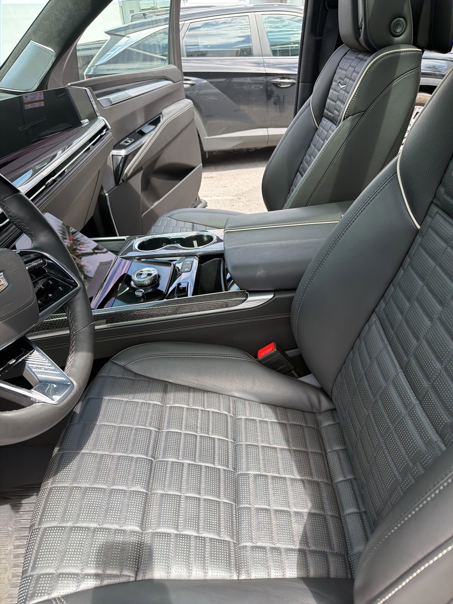 Used 2025 Cadillac Escalade V w/ LPO, Floor Liner Package AWD/4WD image 5