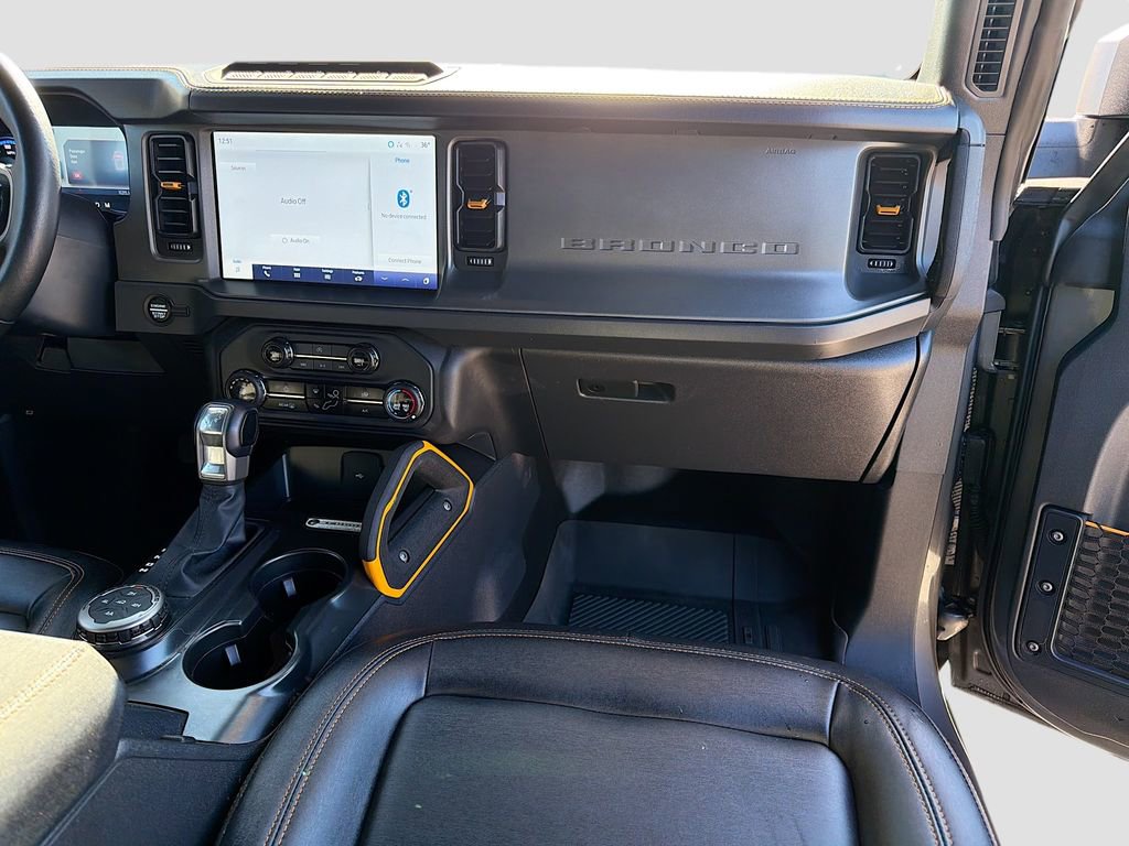 Used 2024 Ford Bronco Badlands image 18
