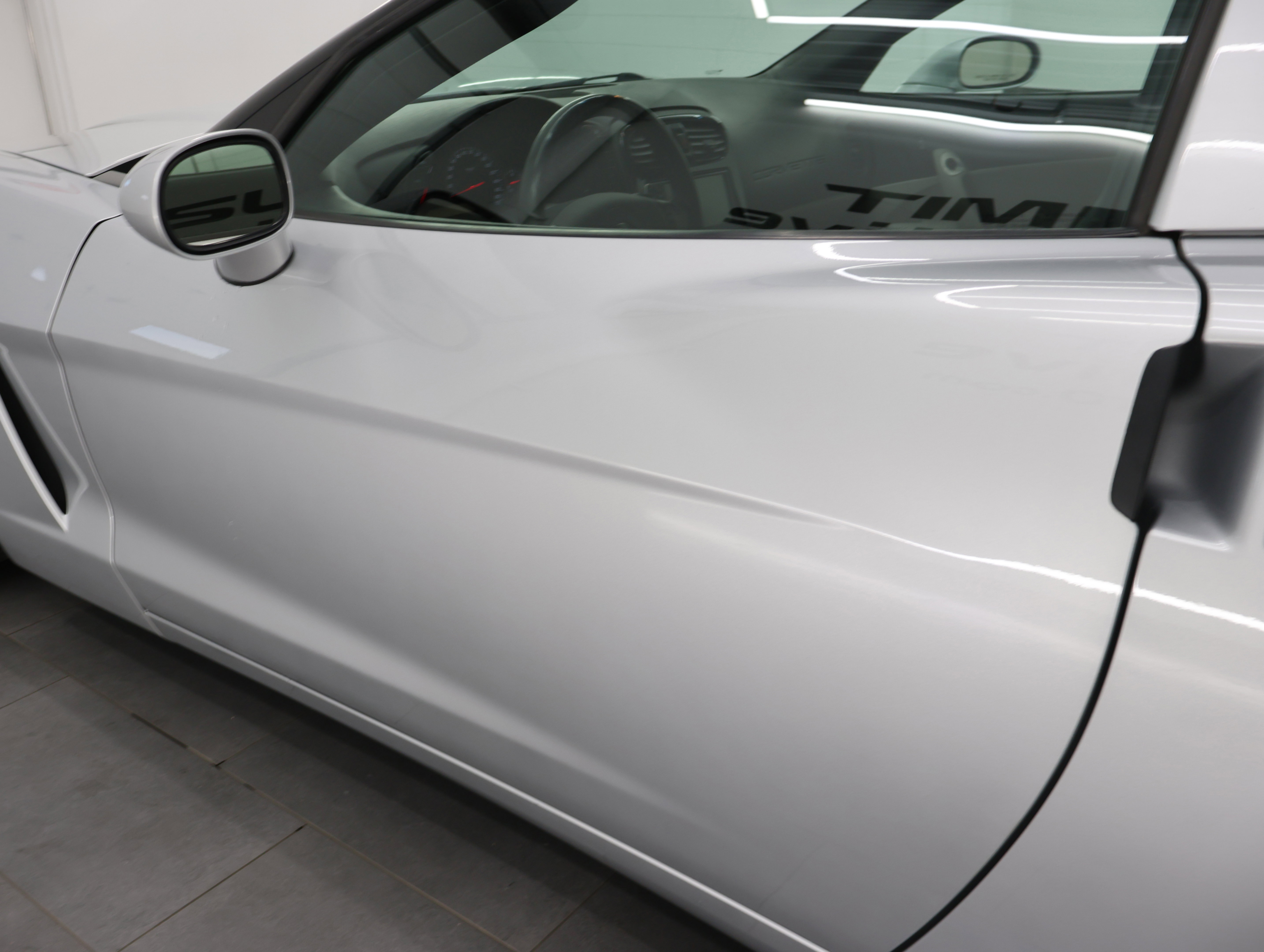 Used 2009 Chevrolet Corvette Coupe w/ Preferred Equipment Group RWD image 27