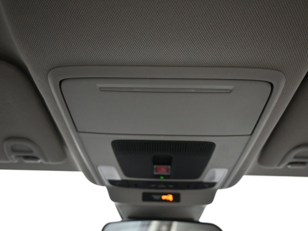 Certified 2023 Honda Accord LX image 17