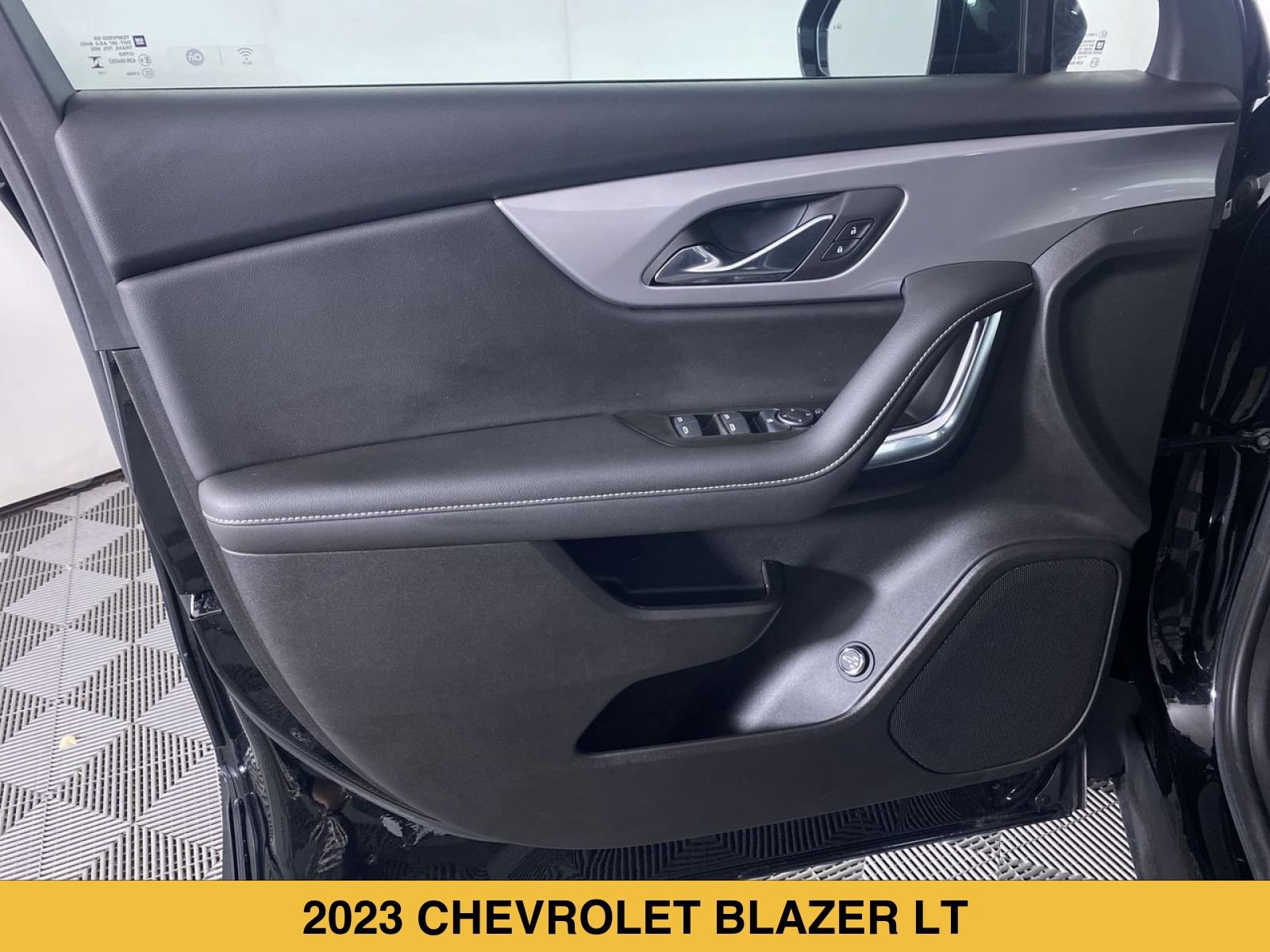 Certified 2023 Chevrolet Blazer LT w/ Convenience Package FWD image 11