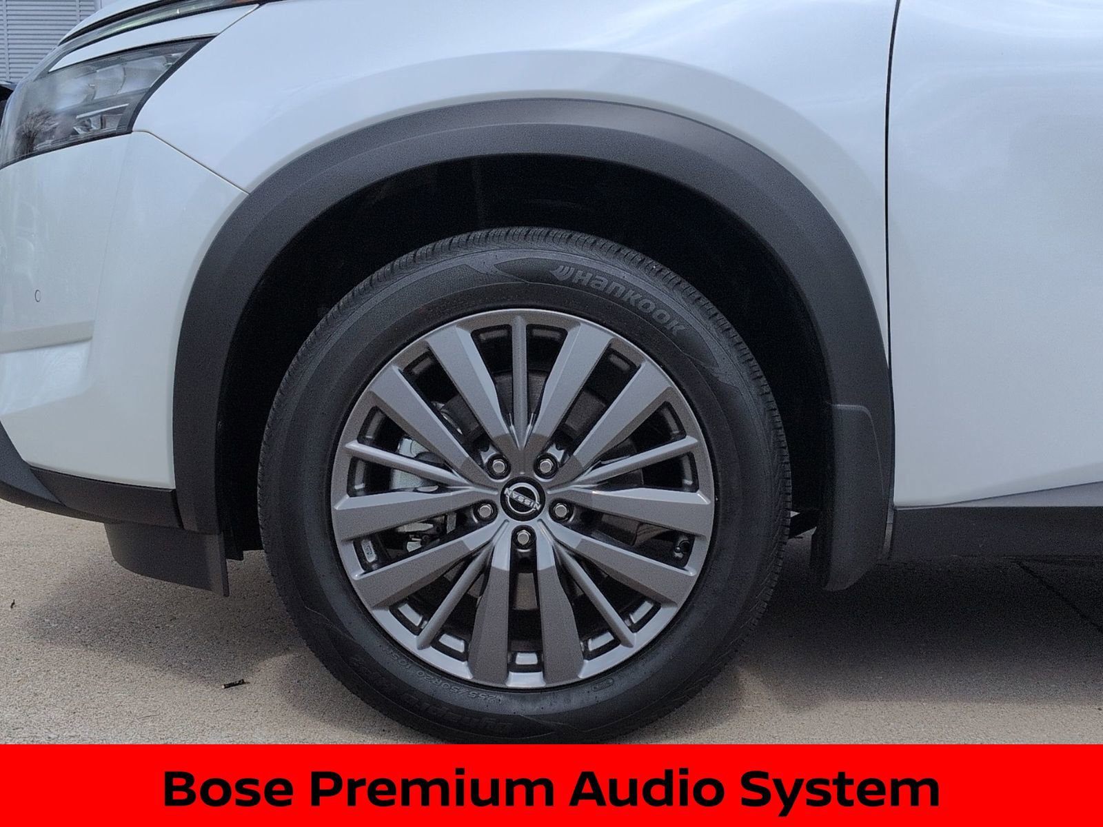 Certified 2025 Nissan Pathfinder SL w/ SL Premium Package image 13