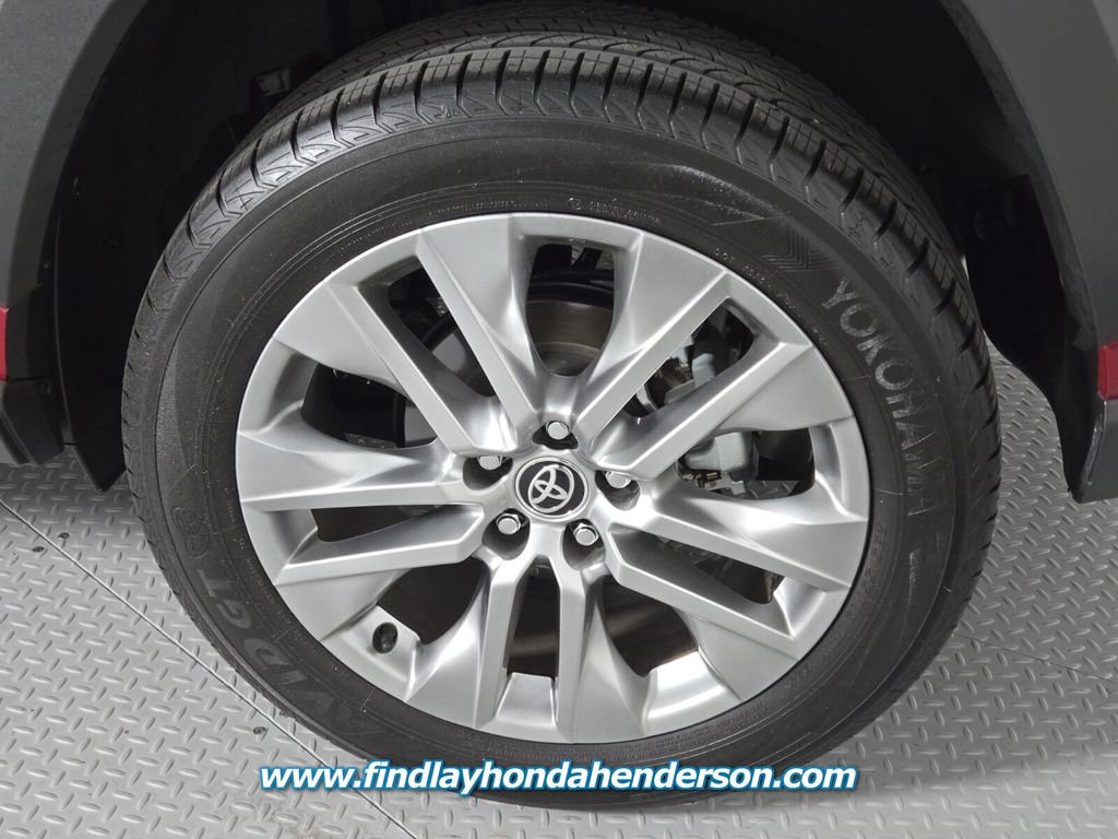 Used 2023 Toyota RAV4 Limited FWD image 10