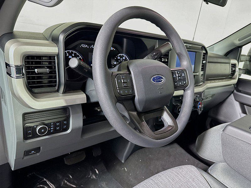 New 2026 Ford F350 XLT image 9