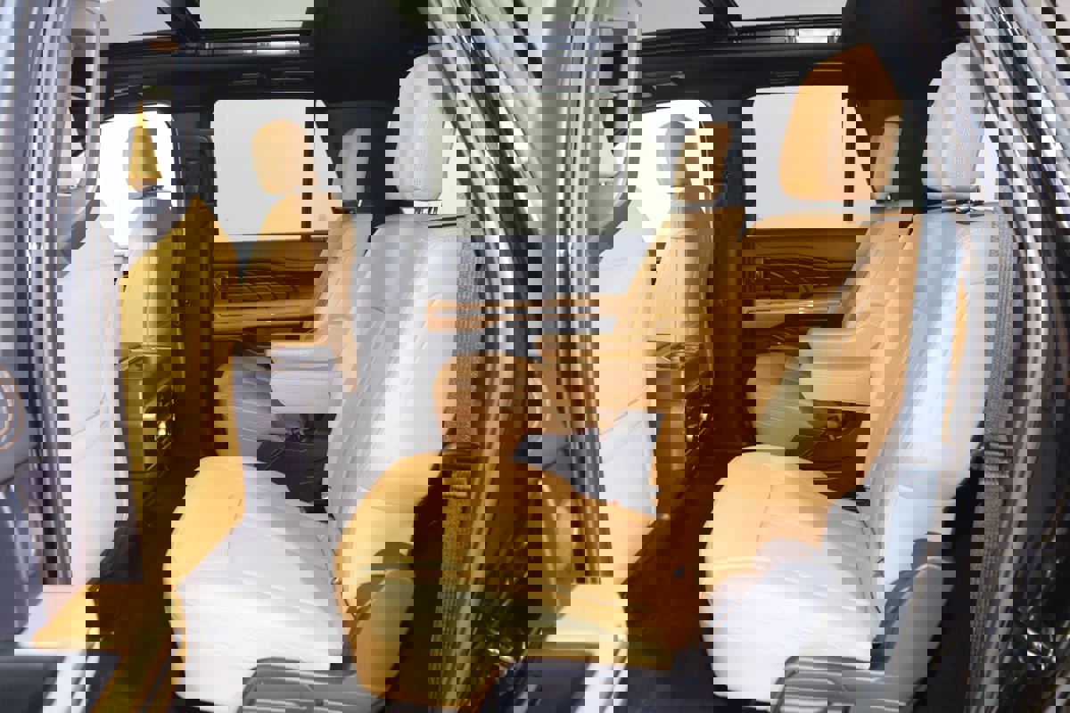 Used 2024 Ford Expedition Max Platinum AWD/4WD image 59