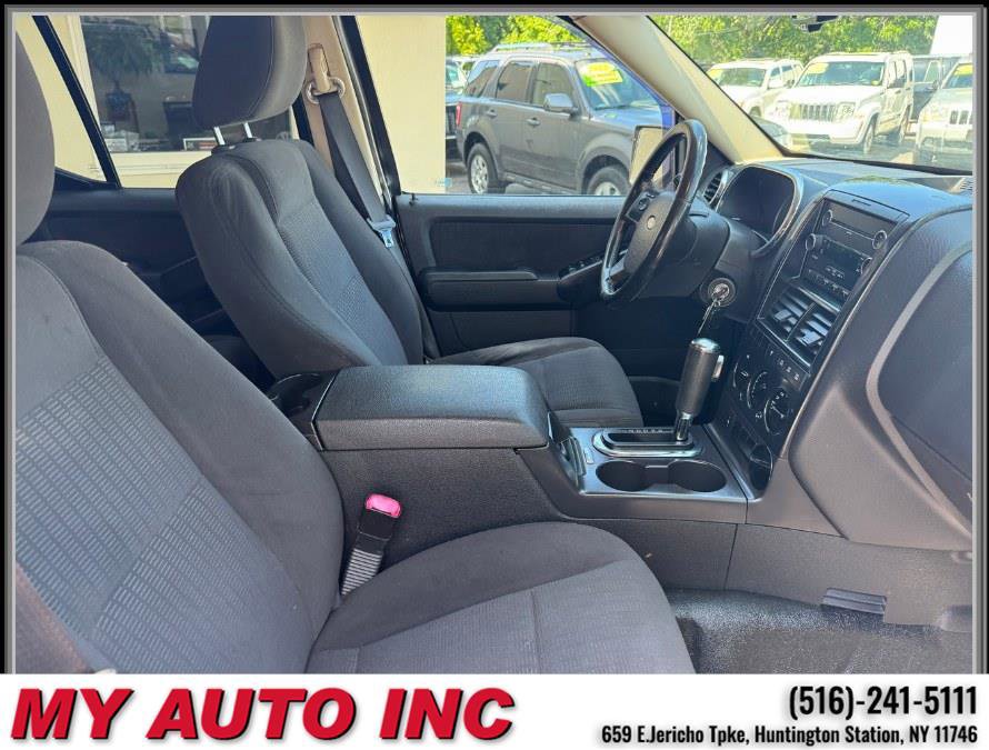 Used 2010 Ford Explorer Sport Trac XLT image 26