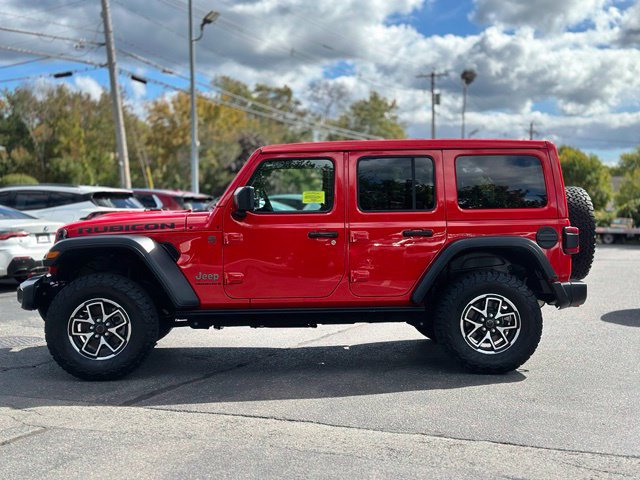 Used 2025 Jeep Wrangler Unlimited Rubicon w/ Safety Group AWD/4WD image 3